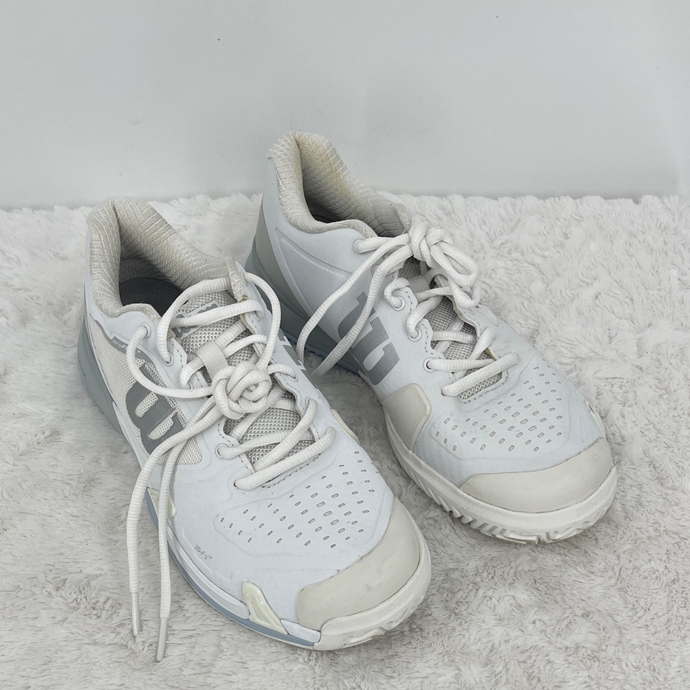 Wilson, RUSH PRO 3D-FS Women's White and Gray Athletic Shoes WOMENS SIZE 8